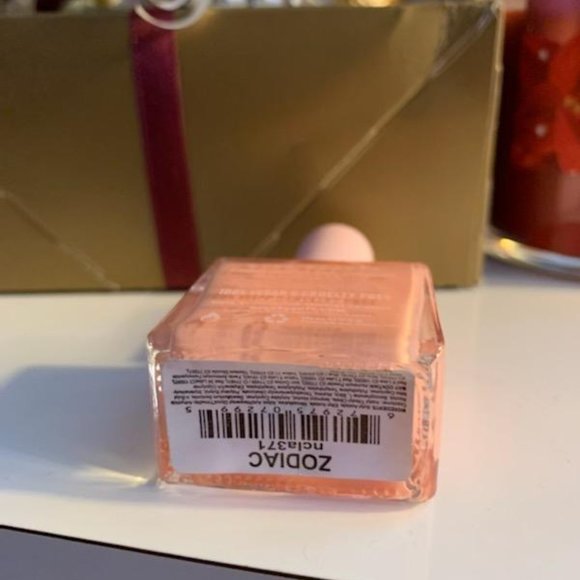 NCLA Pisces stunning colour for your nails - Picture 3 of 3